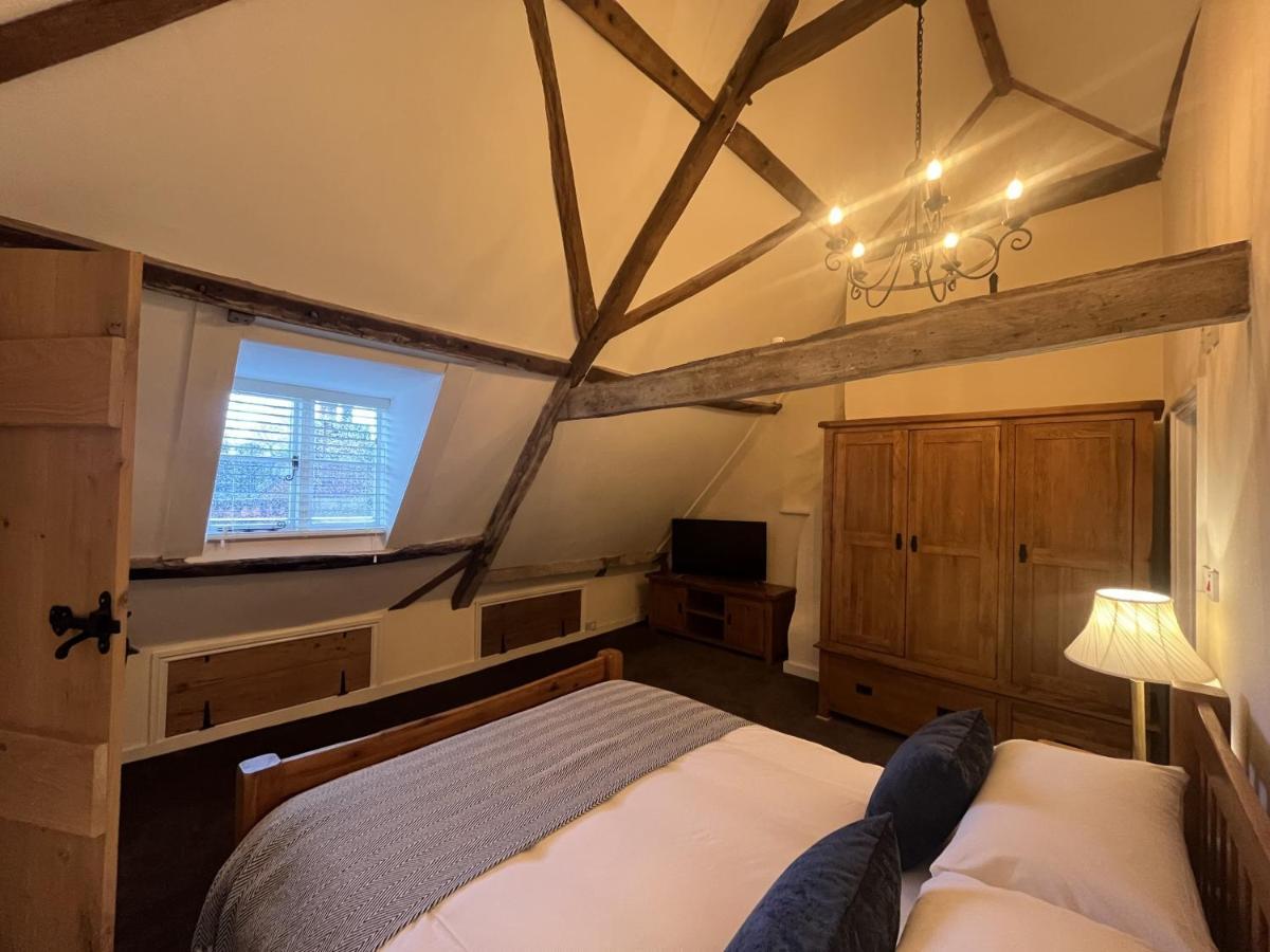 The Blind Pig Cosy Cottage เอลส์แชม ภายนอก รูปภาพ